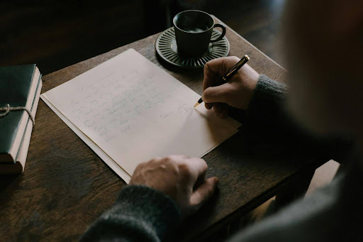 Writing compelling science fiction plots​
